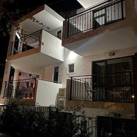 Aparthotel Zeus 3*