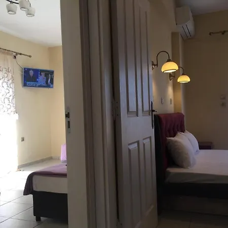 Aparthotel Zeus 3*