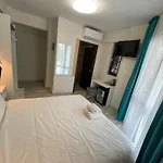 Zeus شقة فندقية 3*