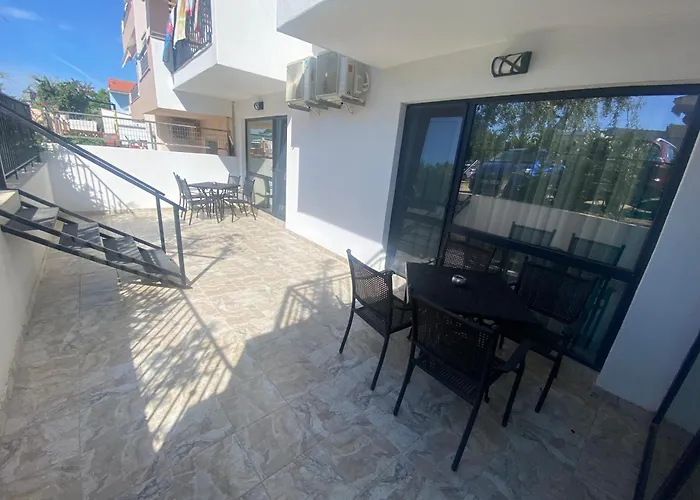 Zeus Hotel de apartamente Potos